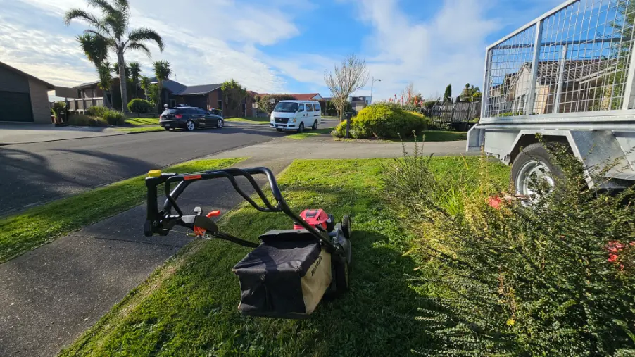 Lawn mower and trailer